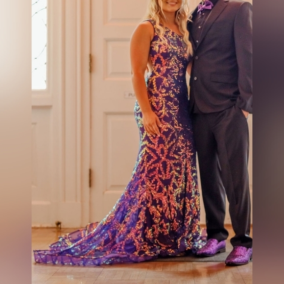 Jovani Gown - Picture 1 of 4